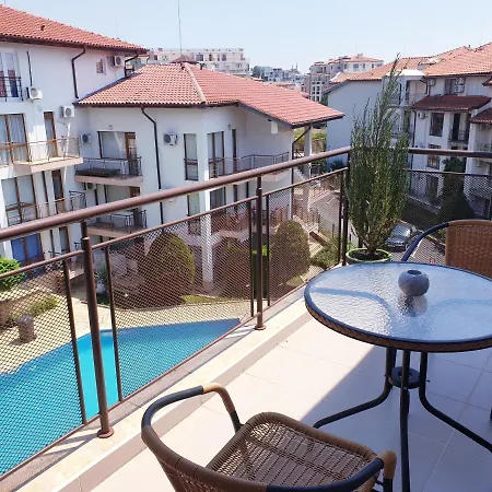 Апартамент La Terrace Sea View